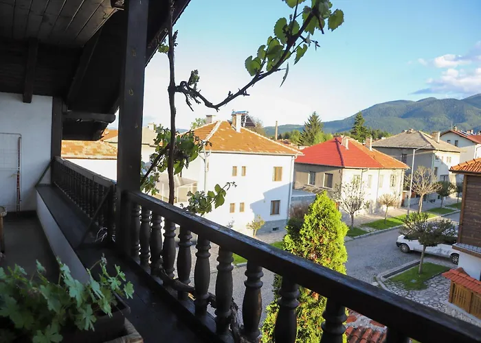 типик 2* Banszko